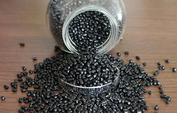 專(zhuān)業(yè)黑色母粒廠(chǎng)家分析塑料產(chǎn)品對(duì)色母粒要求高的原因